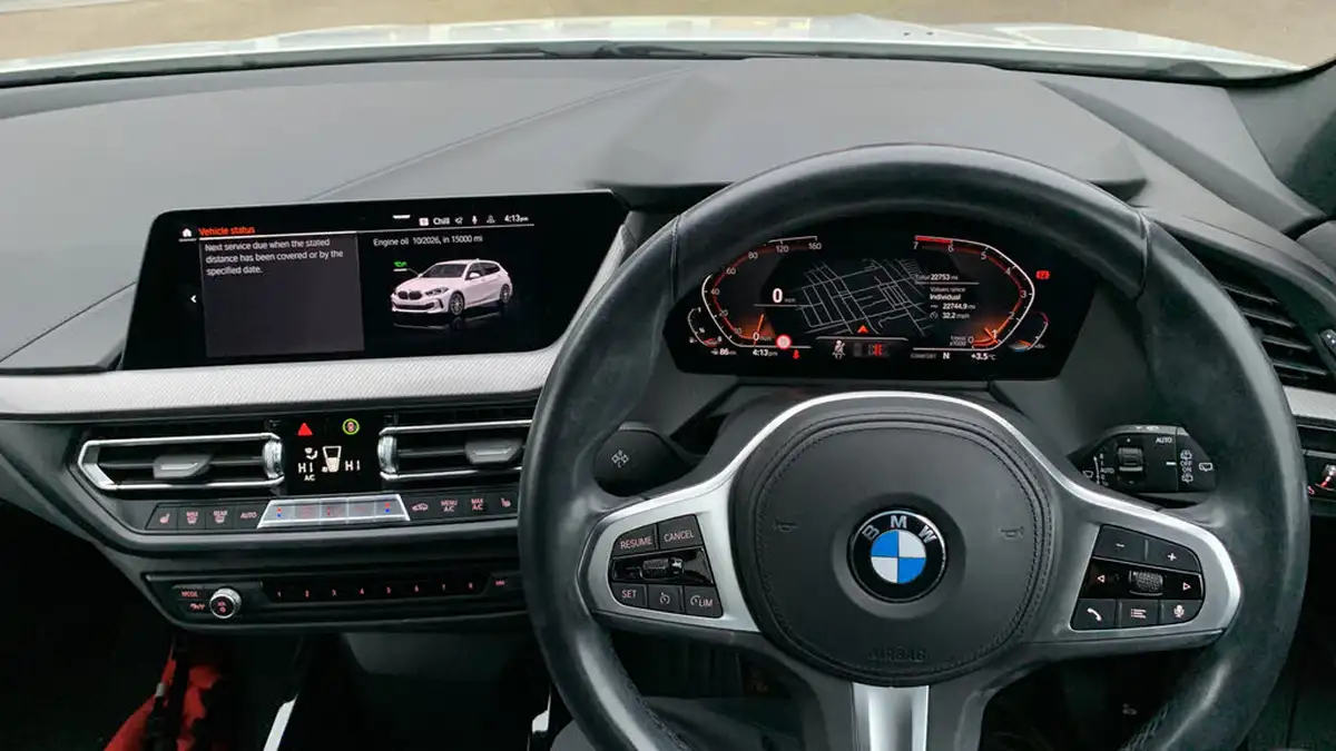 2022-bmw-1-series-15-118i-m-sport-lcp-big-3