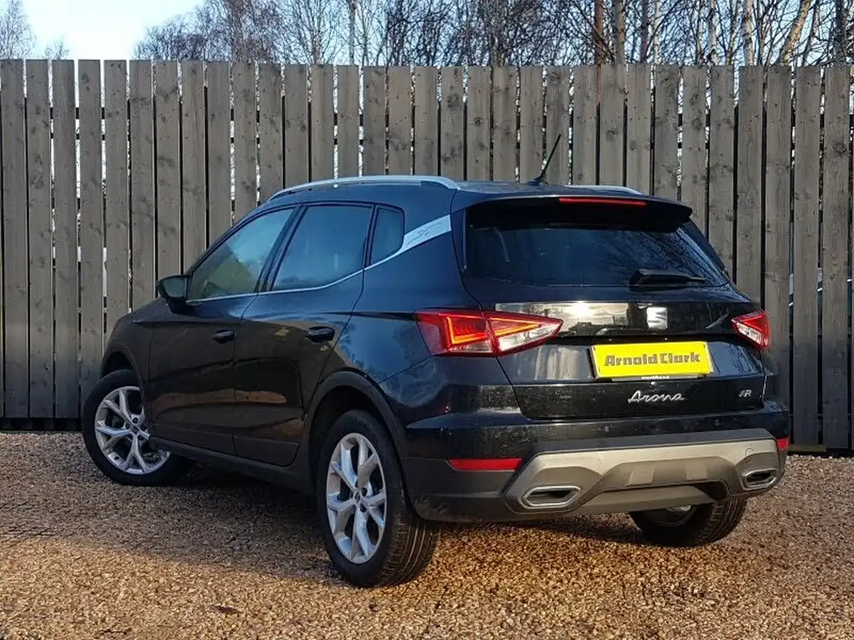2022-seat-arona-10-tsi-fr-big-1