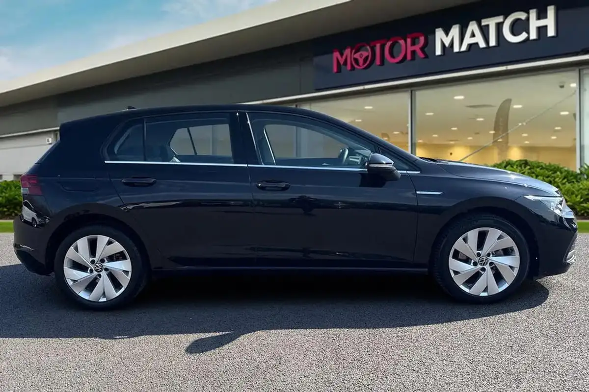 2020-volkswagen-golf-15-etsi-style-150ps-hatchback-big-2