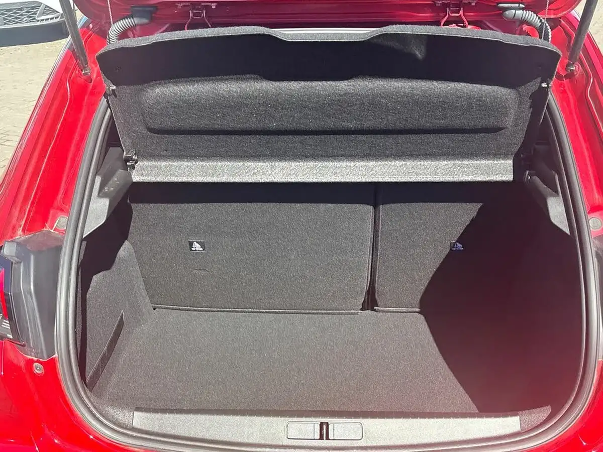 2022-peugeot-208-12-puretech-allure-premium-100bhp-big-9