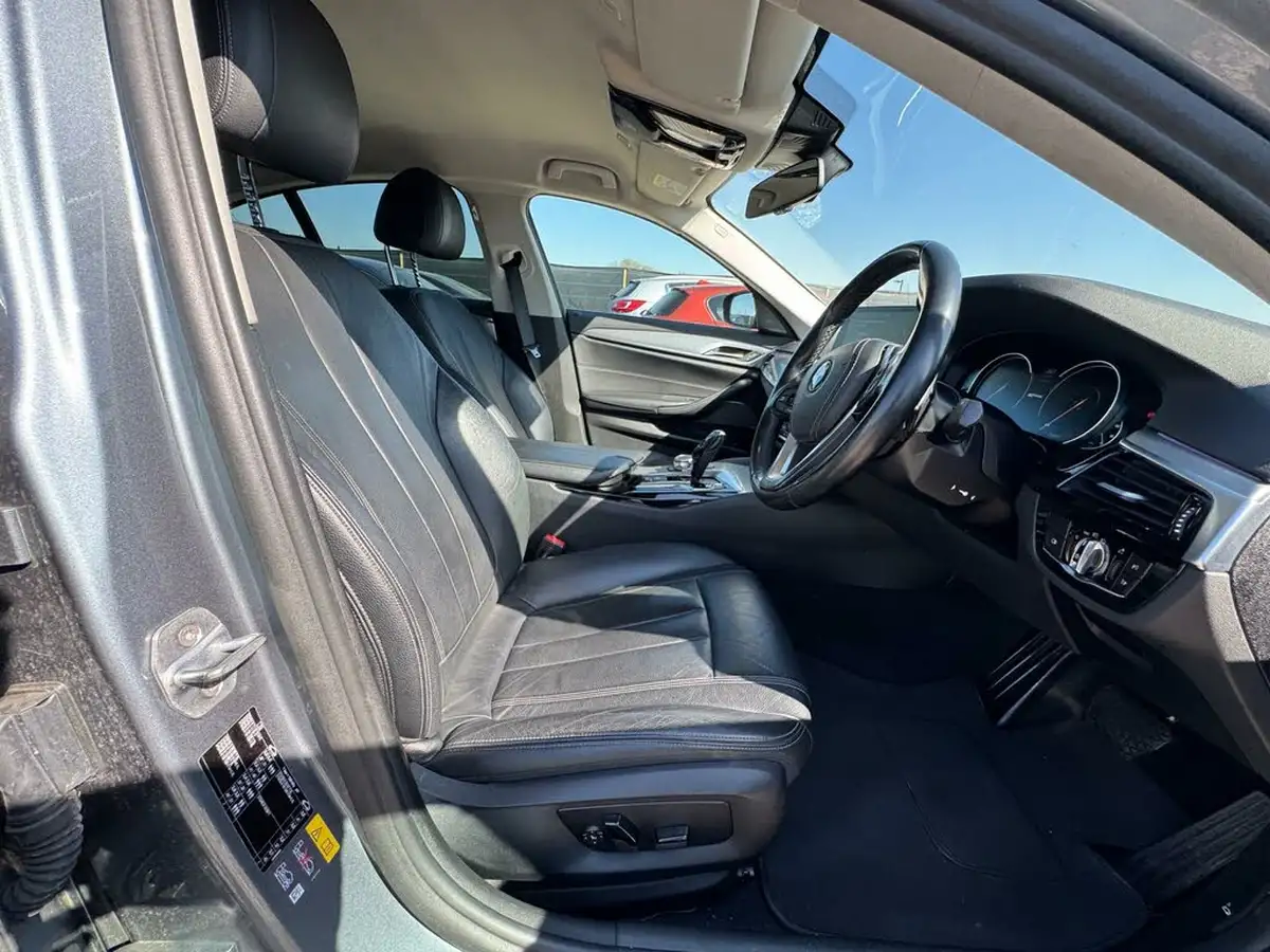2017-bmw-5-series-20-530e-se-iperformance-big-37