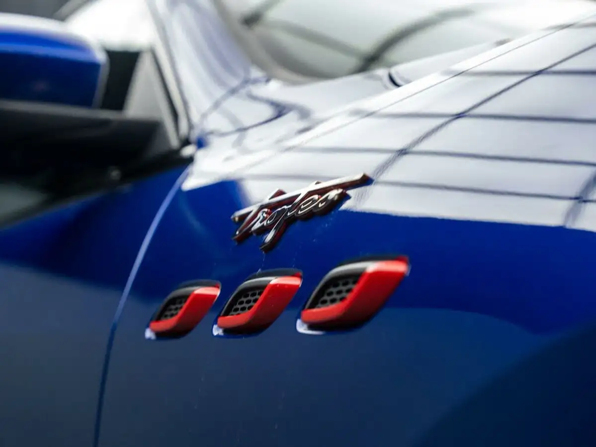 2022-maserati-levante-38-trofeo-big-29