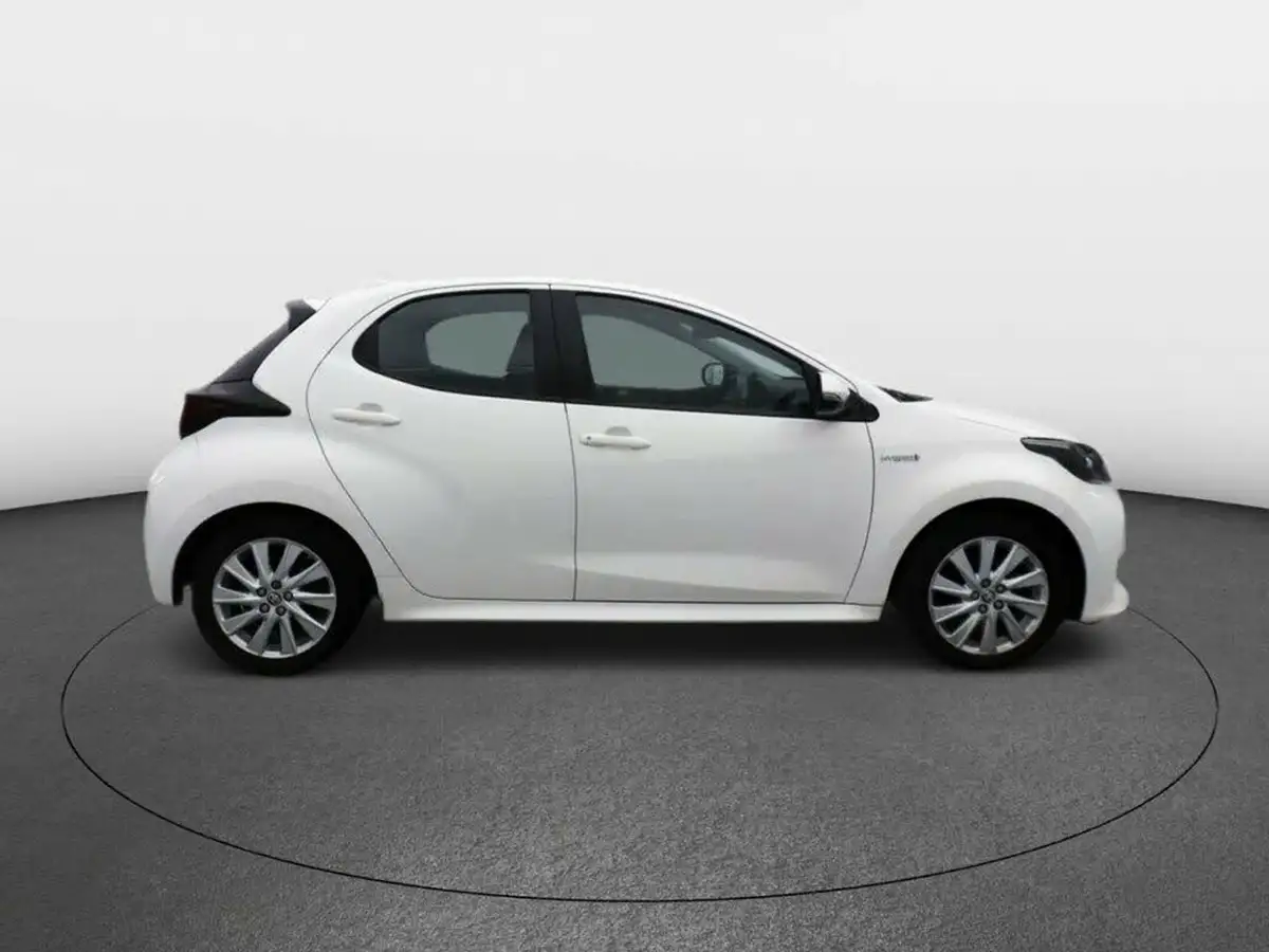 2021-toyota-yaris-15-vvt-i-icon-114bhp-hybrid-1490cc-e-cvt-big-5