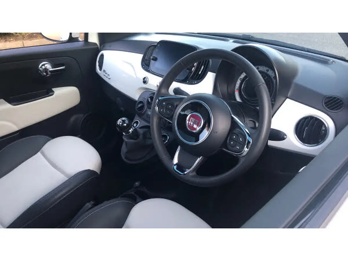 2022-fiat-500-10-dolcevita-big-10