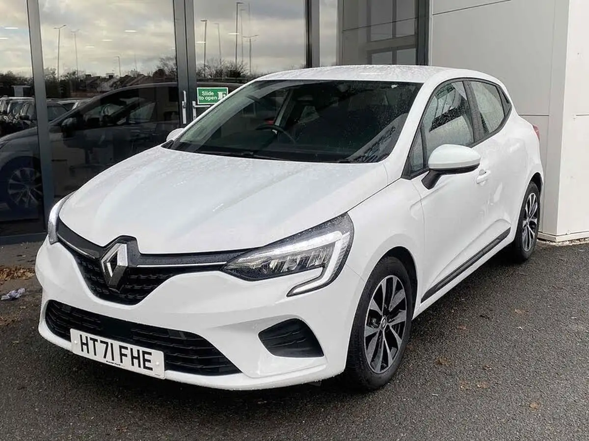 2022-renault-clio-10-tce-iconic-edition-big-10