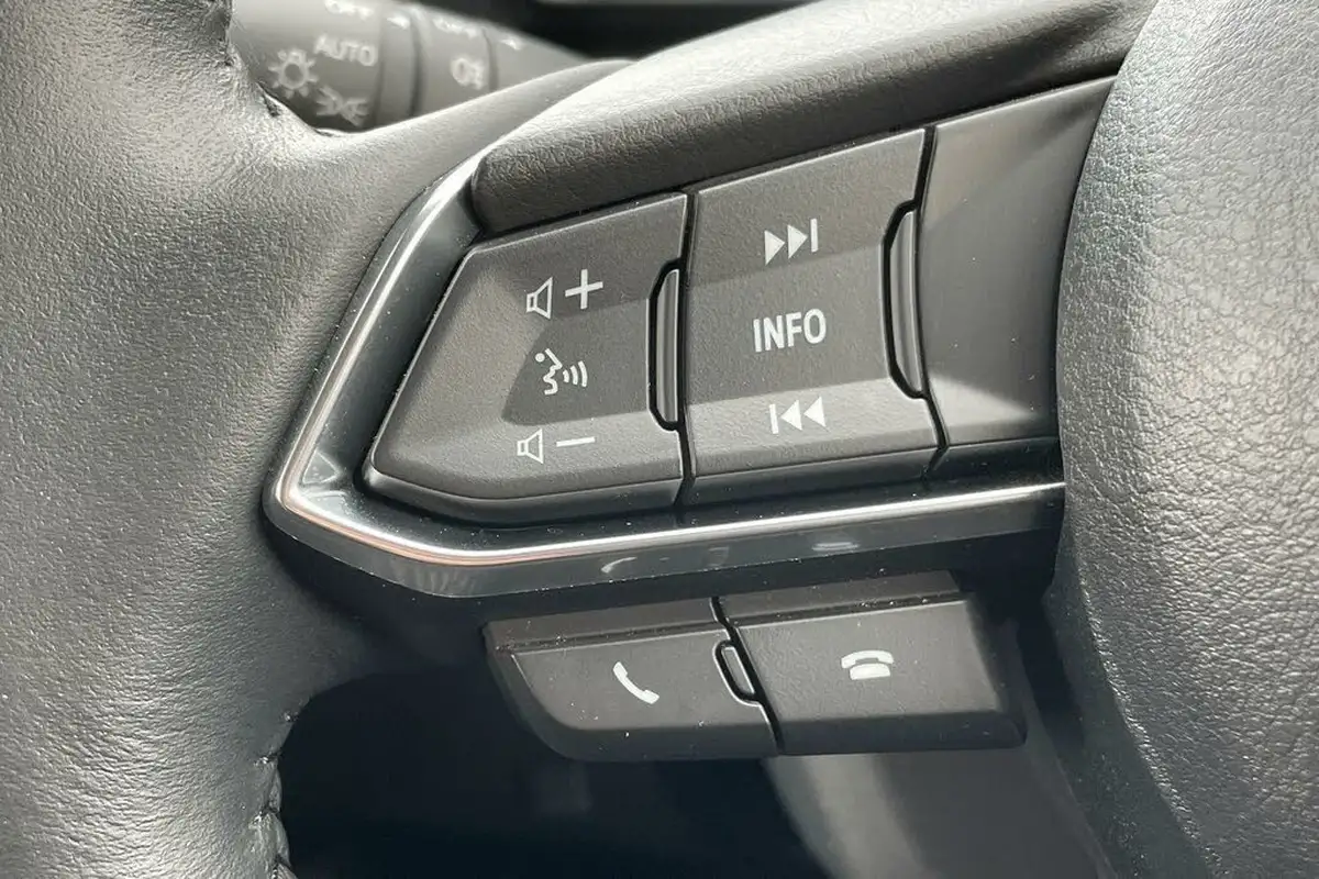 2023-mazda-mazda2-15-e-skyactiv-g-homura-aka-115ps-big-37