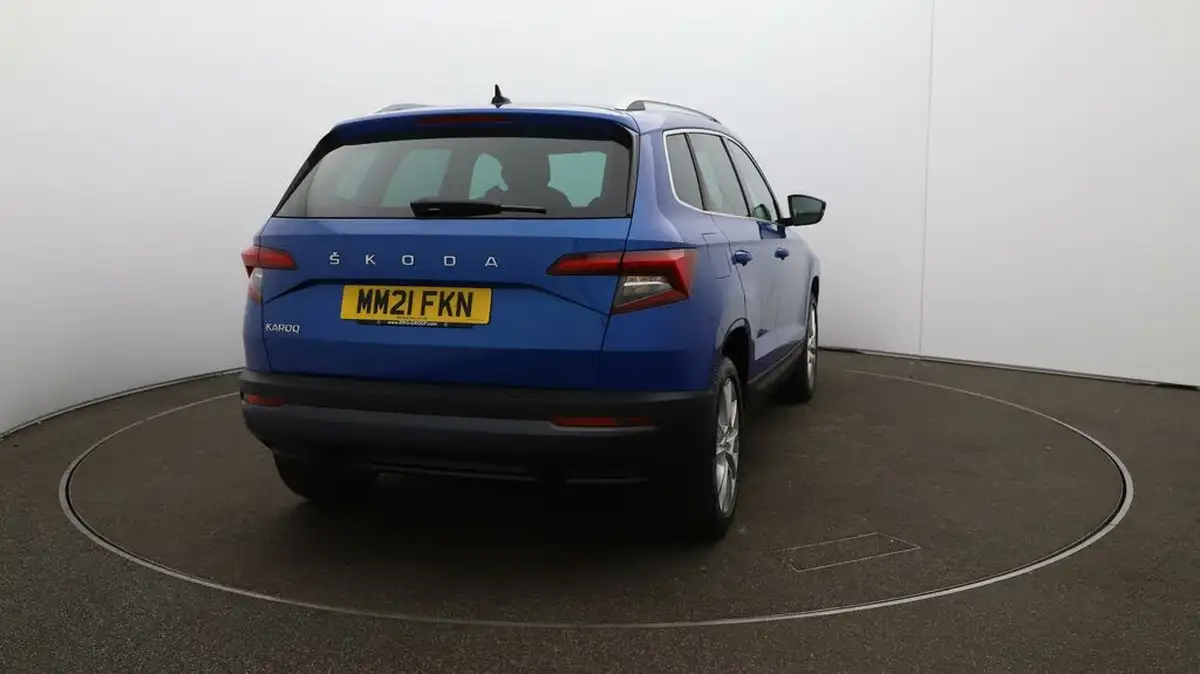 2021-skoda-karoq-15-tsi-se-l-dsg-big-47