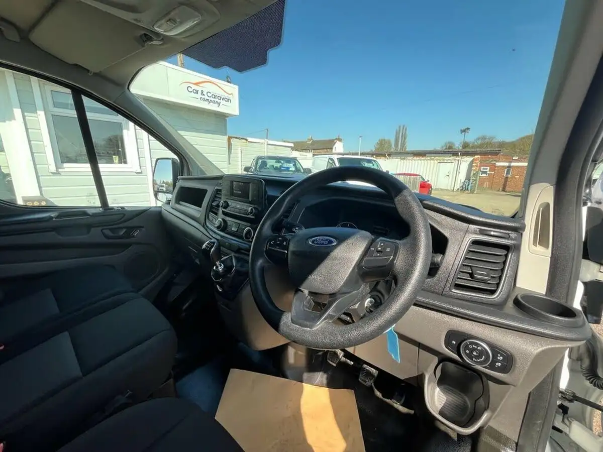 2021-ford-transit-custom-20tdci-300-l1h1-leader-130pseu6dt-panel-van-big-19