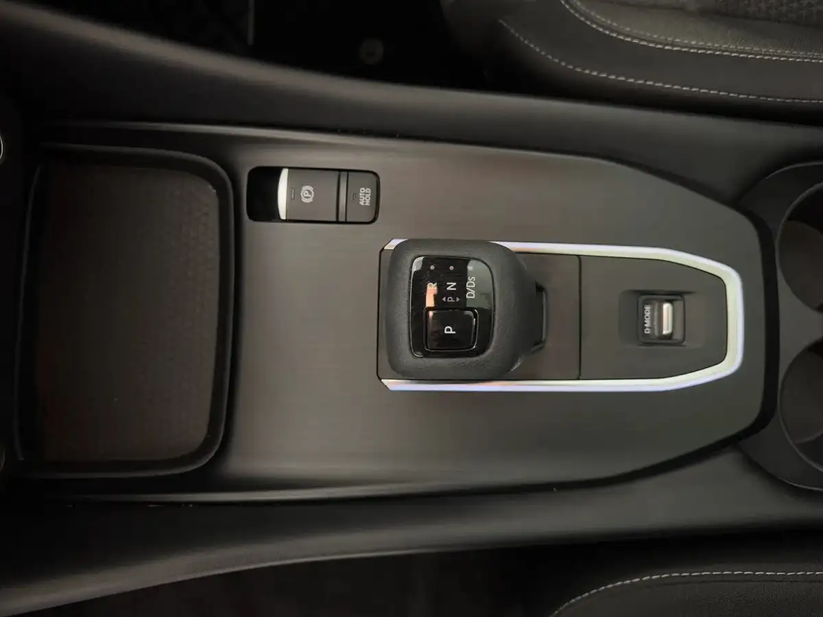 2024-nissan-qashqai-13-dig-t-n-connecta-160ps-auto-big-15