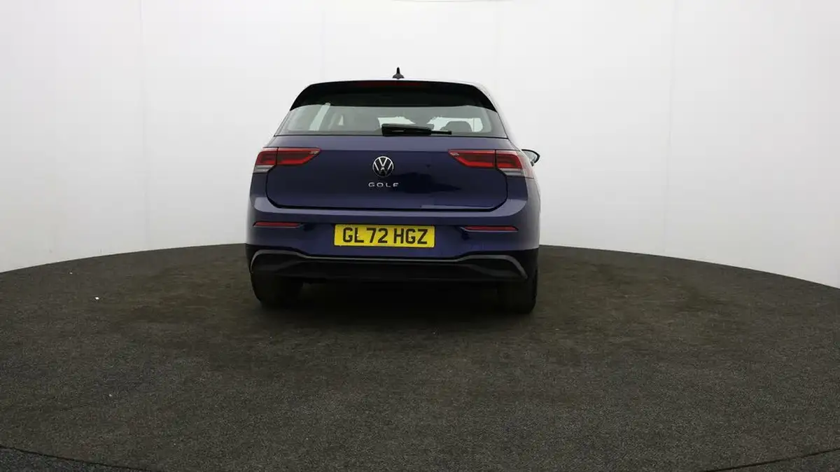 2022-volkswagen-golf-15-tsi-life-150ps-hatchback-big-5