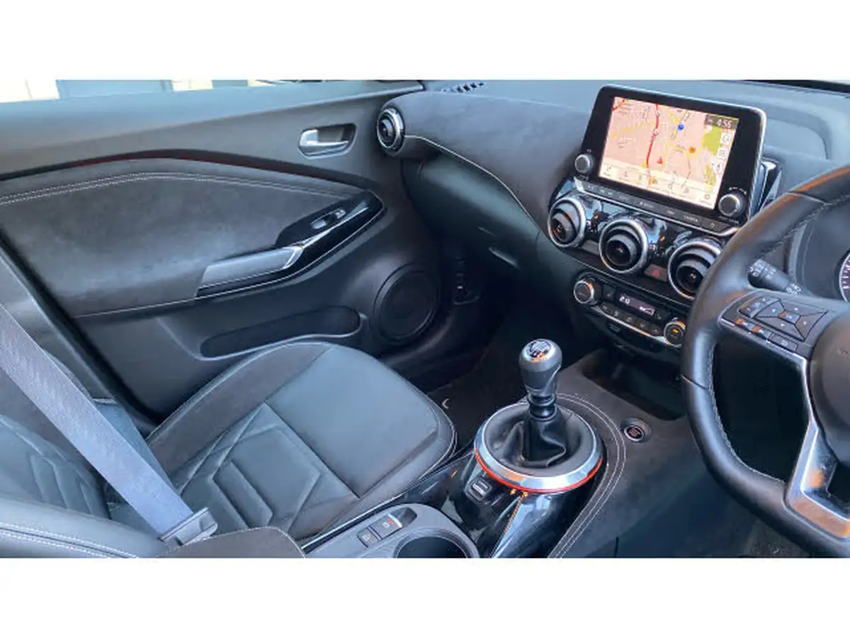 2022-nissan-juke-10-dig-t-tekna-big-13
