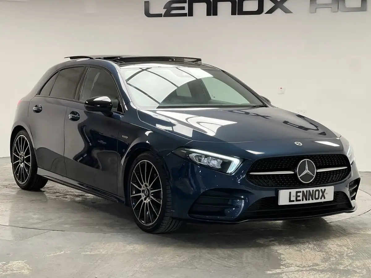 2021-mercedes-benz-a-class-13-a200-exclusive-edition-7g-dct-big-4