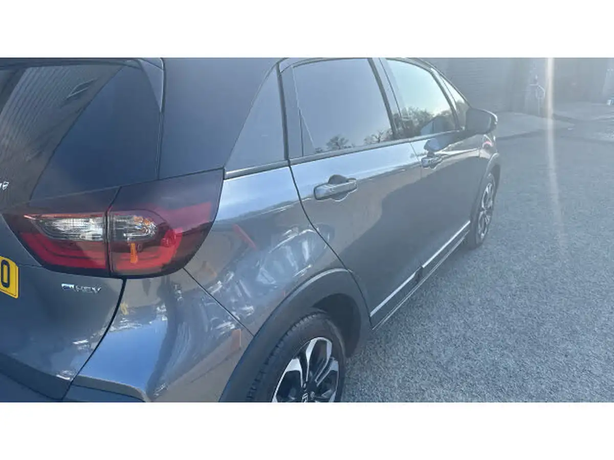 2023-honda-jazz-15-i-mmd-crosstar-ex-big-24