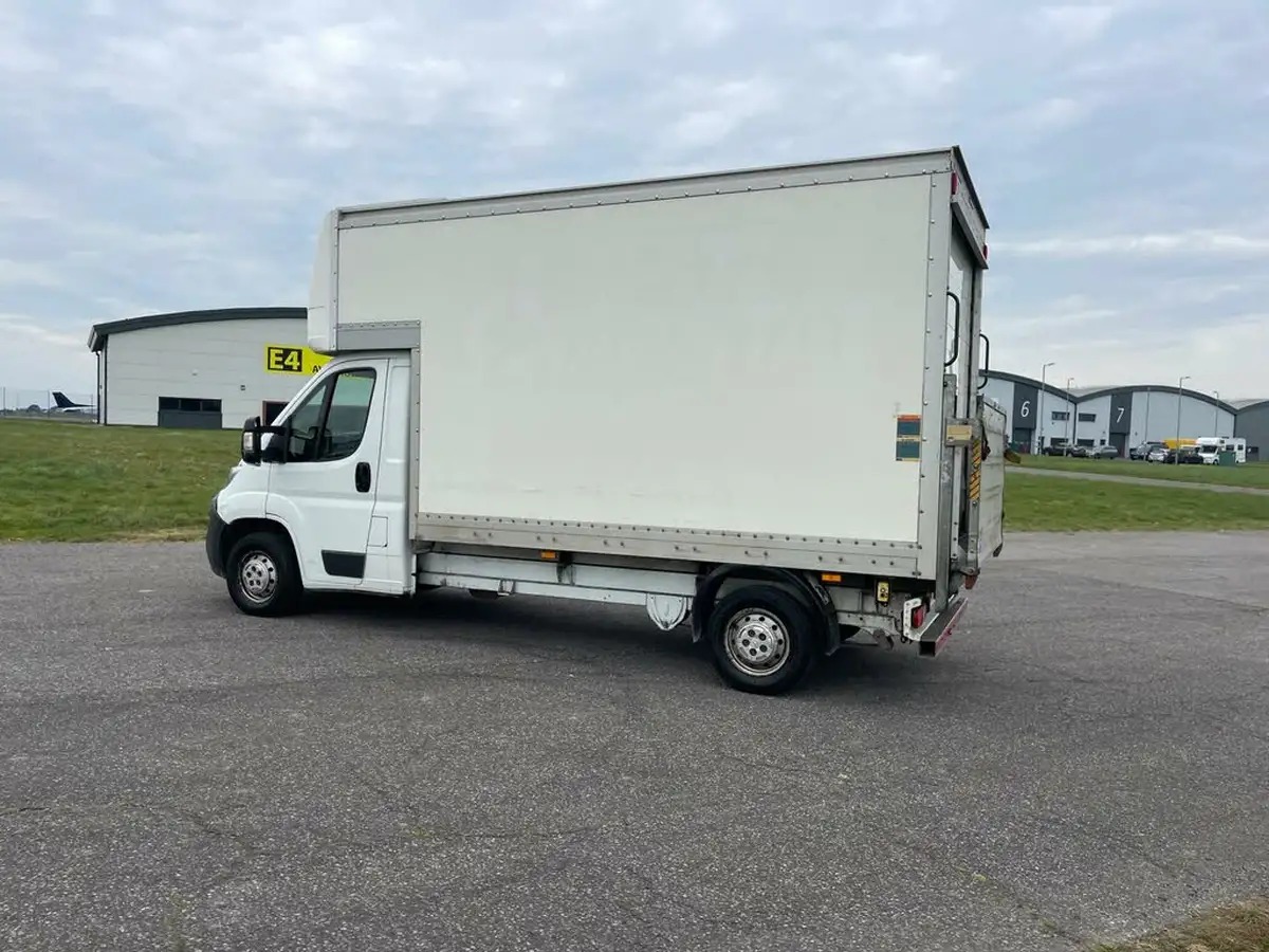 2015-citroen-relay-22td-35-l3-130-luton-big-61