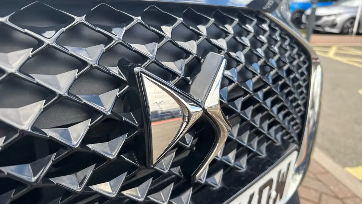 2019-ds-ds-3-crossback-12-puretech-prestige-130ps-eat8-big-46