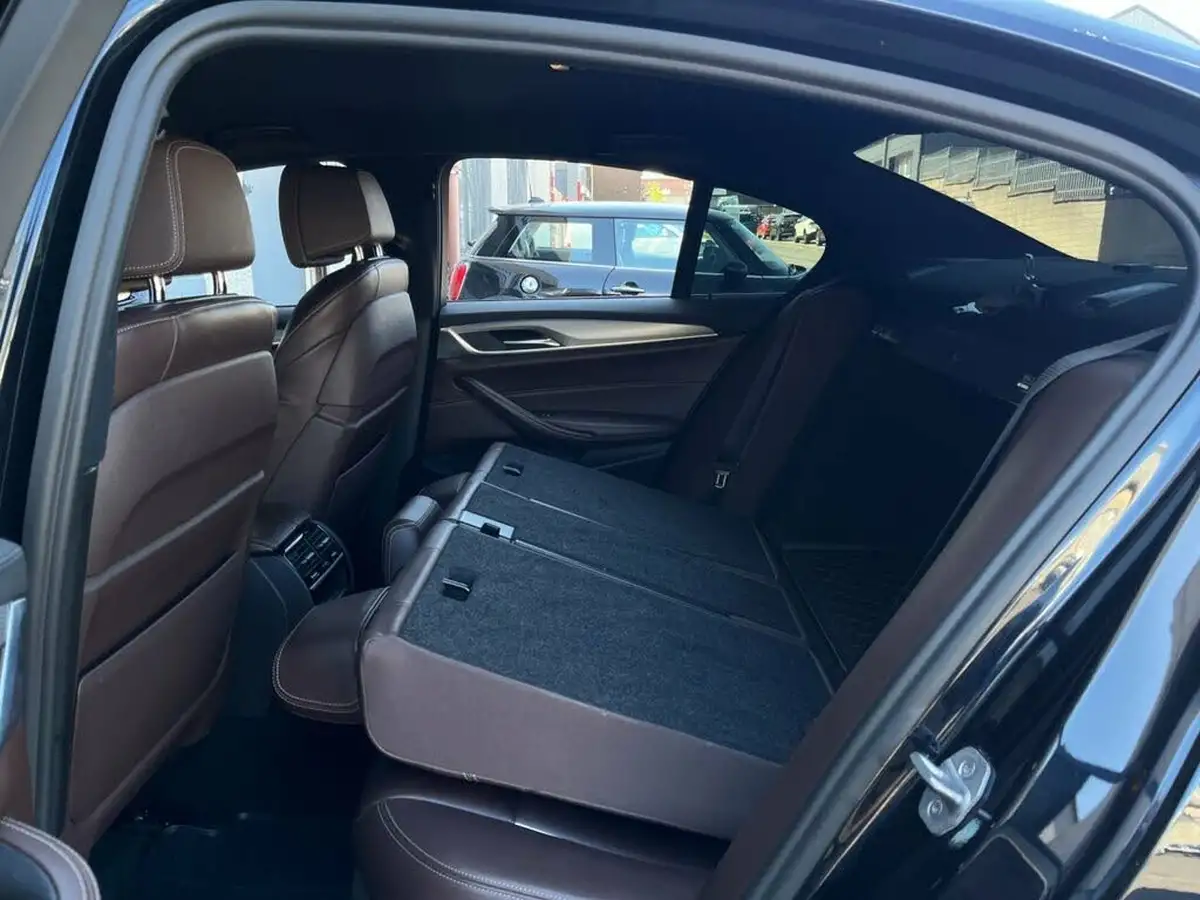 2017-bmw-5-series-20td-520d-m-sport-saloon-4d-big-66