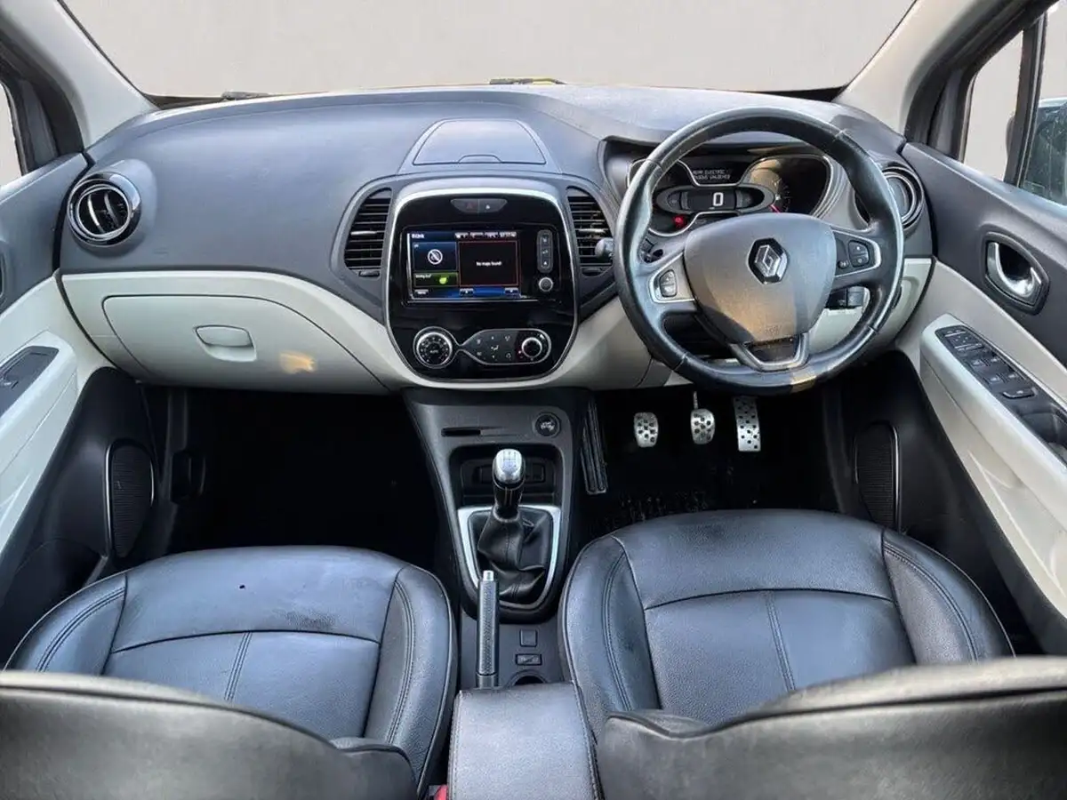 2020-renault-captur-09-tce-gt-line-big-11