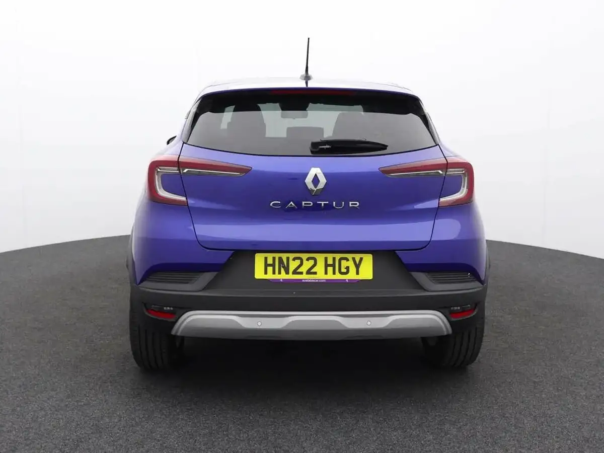 2022-renault-captur-10-tce-iconic-edition-big-3