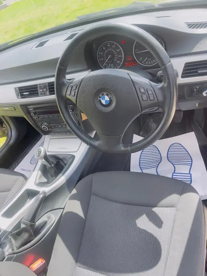 2011-bmw-3-series-20td-320d-efficientdynamics-efficientdynamics-big-32