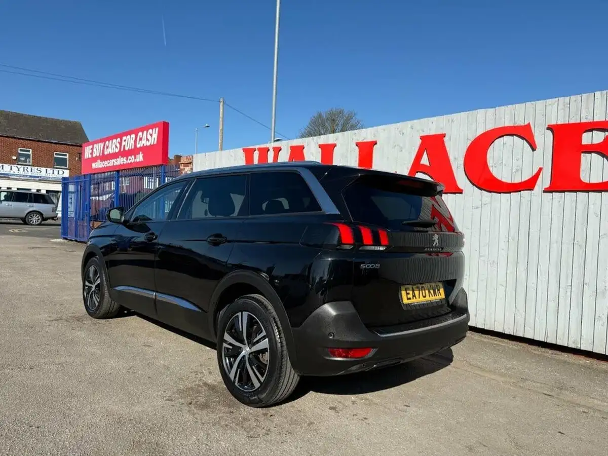 2020-peugeot-5008-suv-12-puretech-allure-big-50