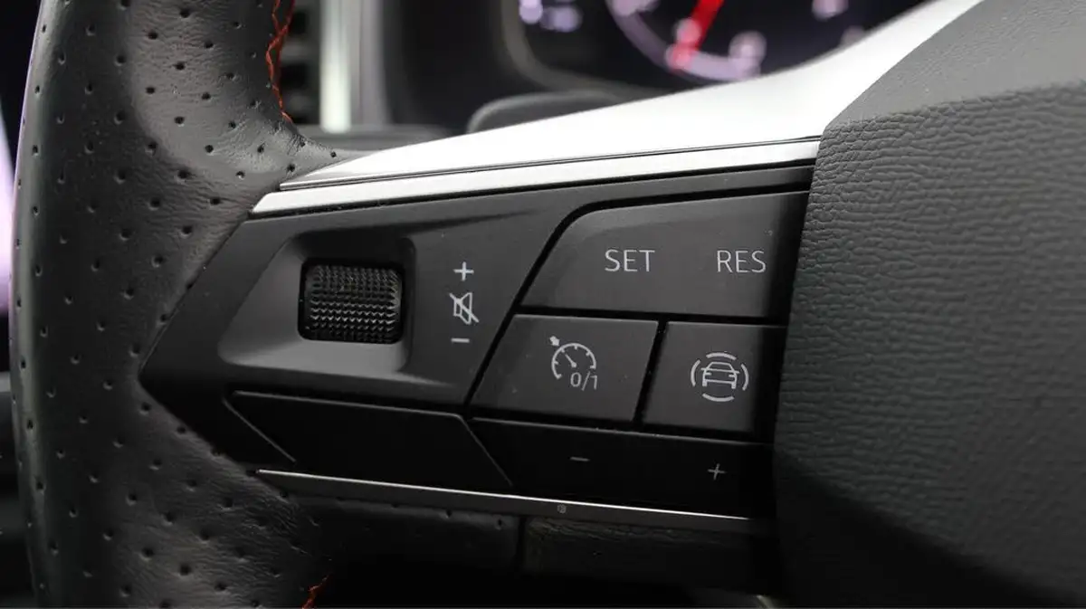 2023-seat-ateca-15-ecotsi-fr-sport-dsg-big-21