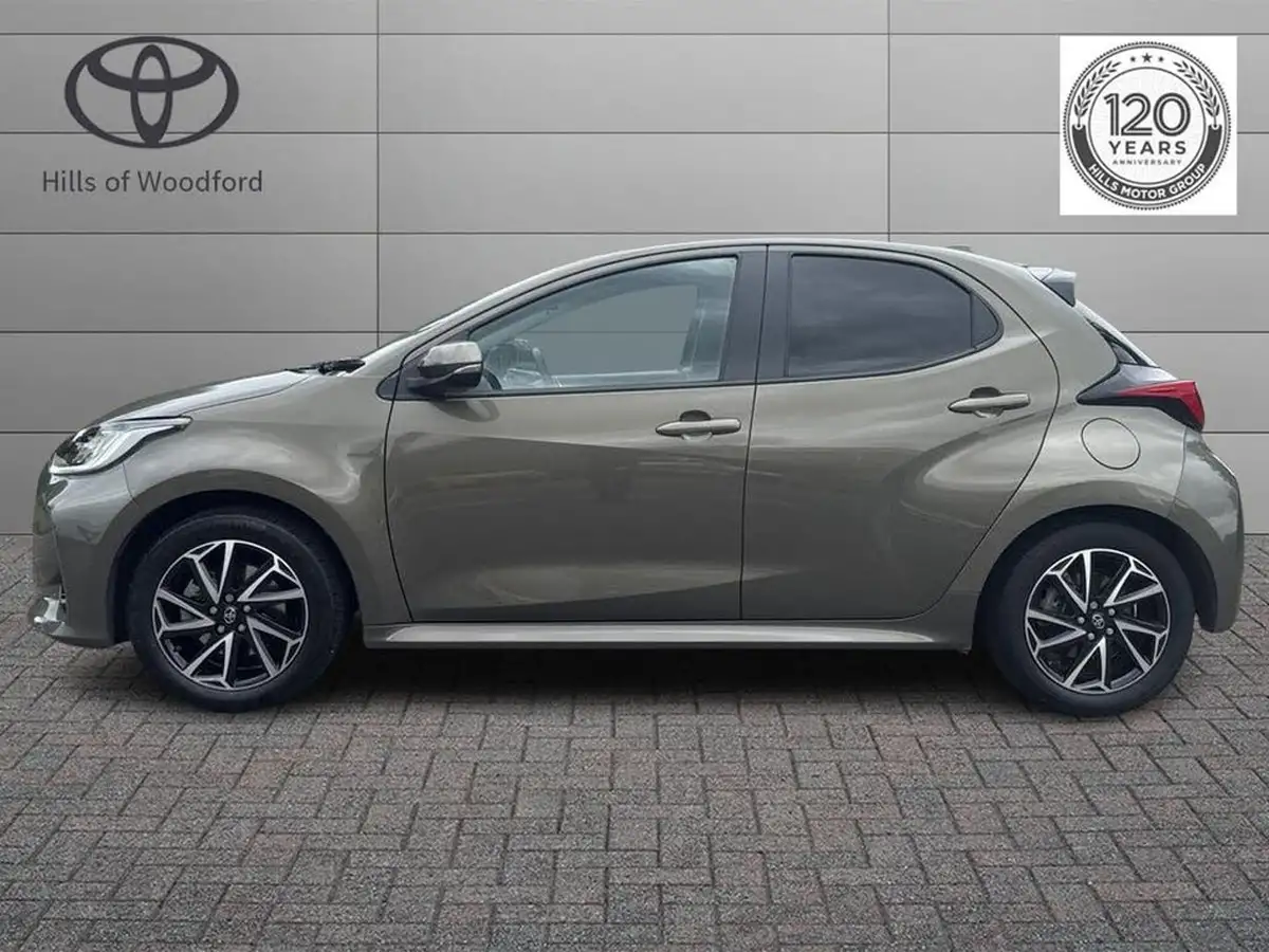 2021-toyota-yaris-15-vvt-i-design-big-5