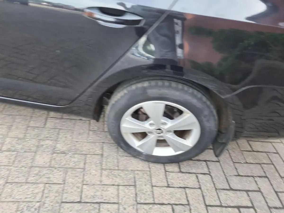 2016-skoda-octavia-20tdi-se-l-estate-big-24