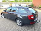 2016-skoda-octavia-20tdi-se-l-estate-small-11