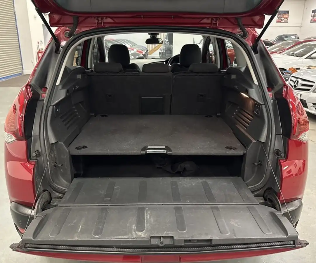 2017-kgm-ssangyong-turismo-22td-ex-auto-big-17