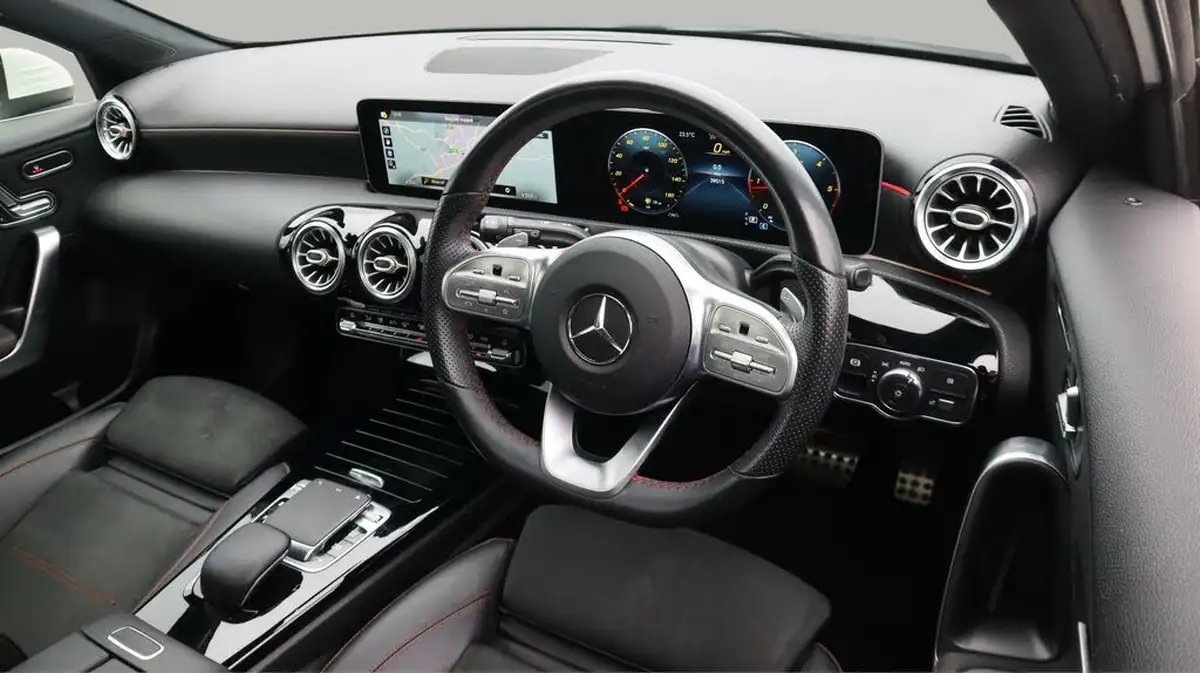 2019-mercedes-benz-a-class-20d-a200d-amg-line-premium-plus-hatchback-5d-big-9