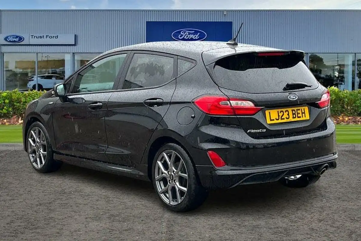 2022-ford-fiesta-10t-st-line-100ps-5d-big-1