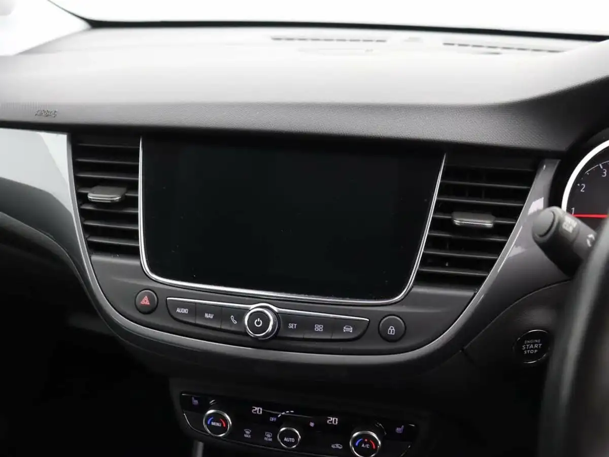2022-vauxhall-crossland-15-ultimate-110ps-big-24