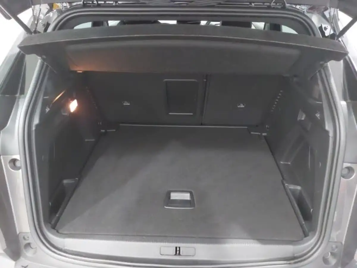 2022-peugeot-3008-suv-12-puretech-gt-premium-big-7