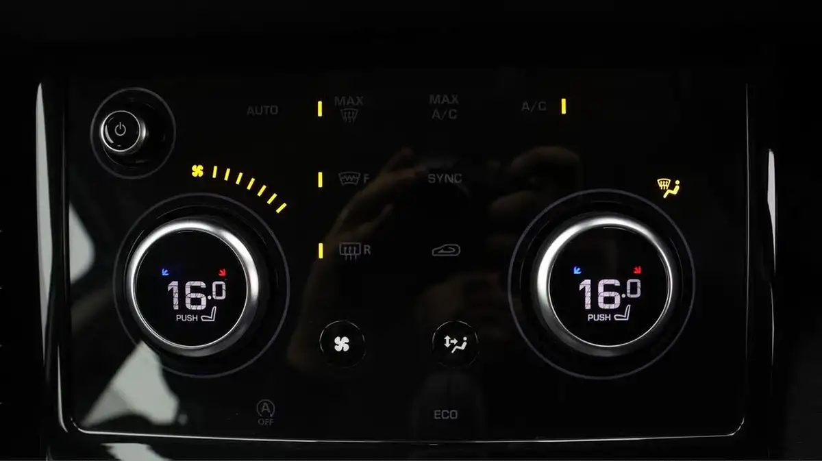 2021-land-rover-range-rover-evoque-20-d165-s-big-14