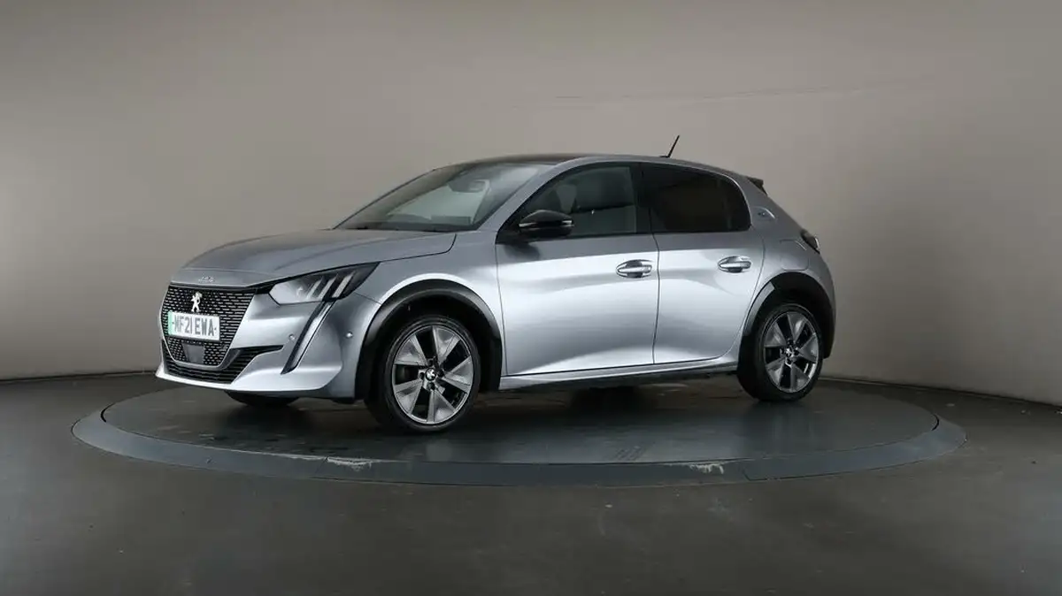 2021-peugeot-208-e-gt-50kwh-big-42