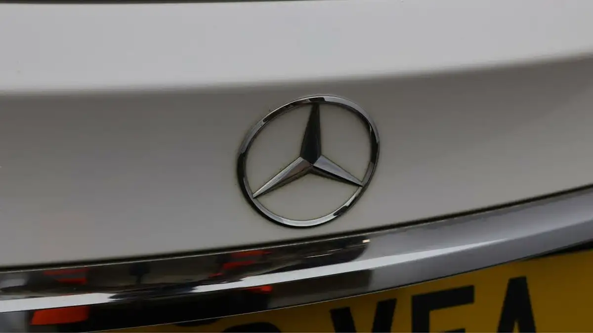 2018-mercedes-benz-gla-class-16-gla-200-amg-line-154bhp-big-21