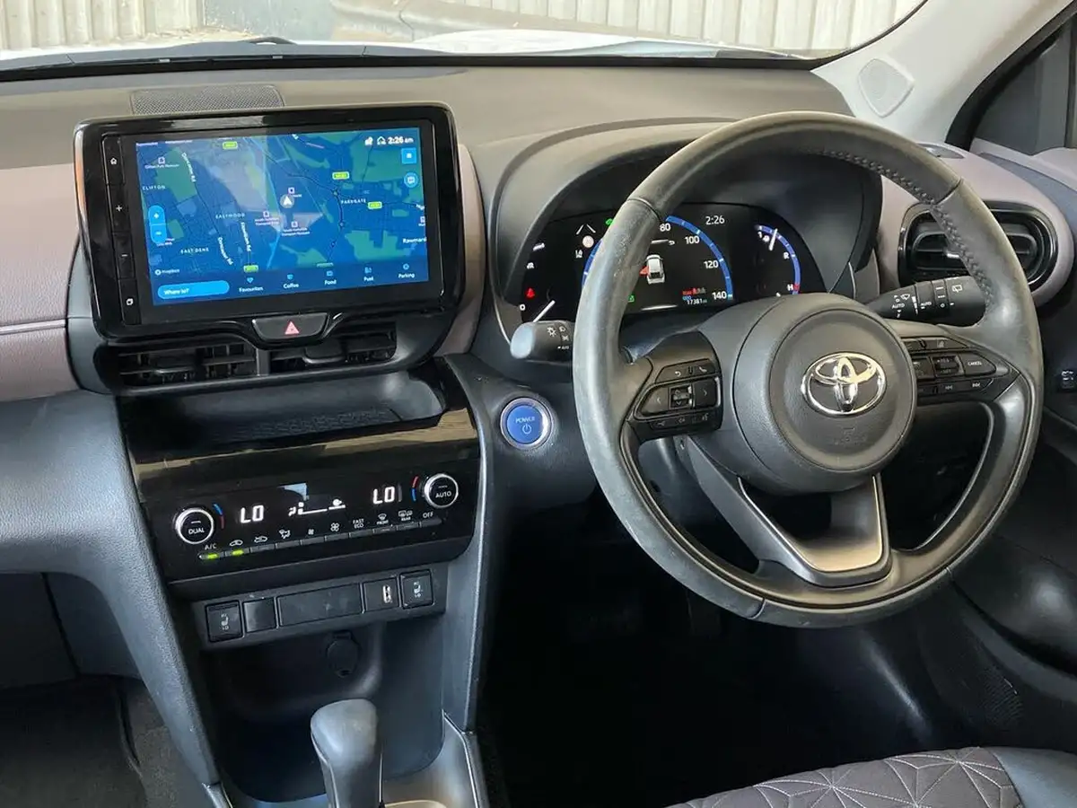 2023-toyota-yaris-cross-15-vvt-i-excel-awd-i-big-39