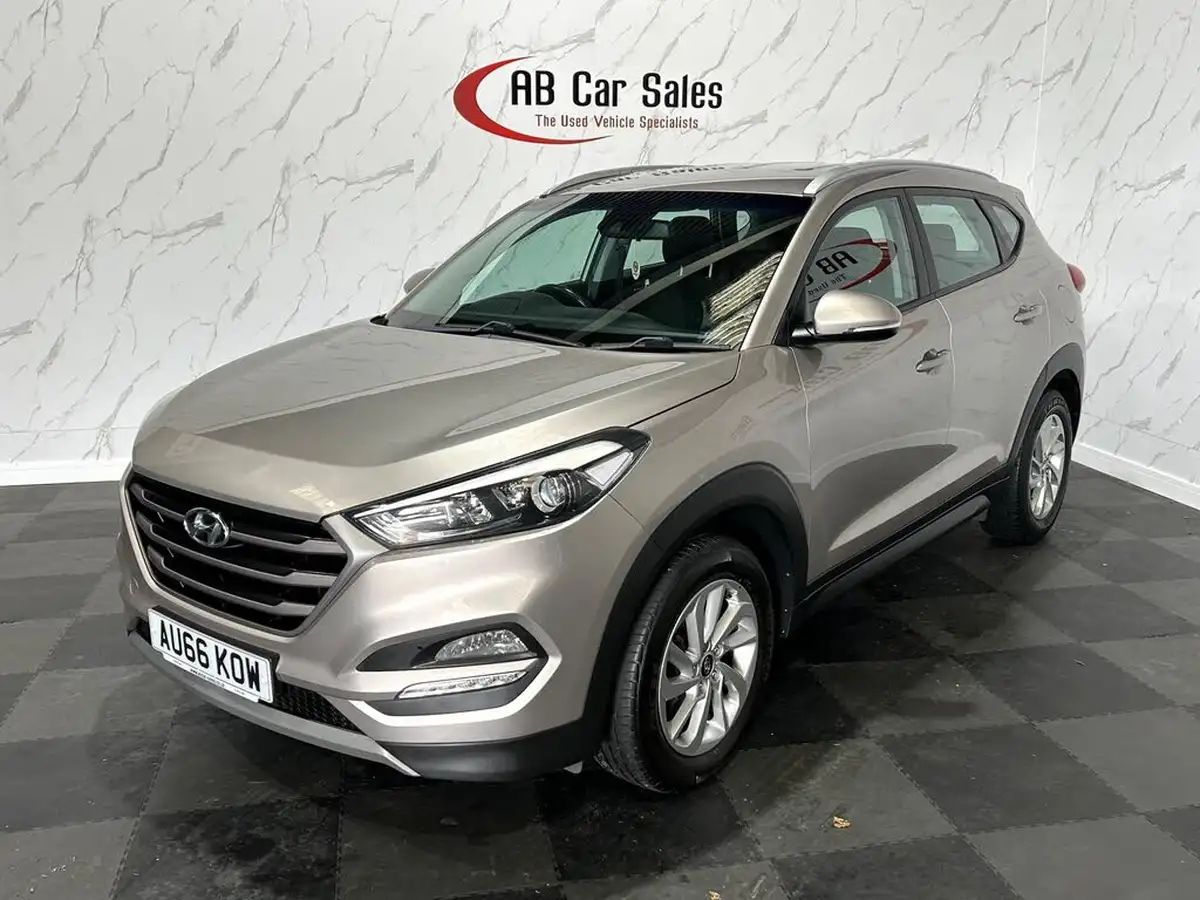 2016-hyundai-tucson-17crdi-blue-drive-se-nav-116ps-big-4