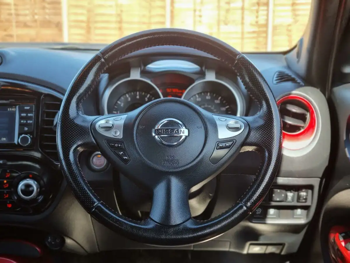 2016-nissan-juke-12-dig-t-n-connecta-ss-big-20