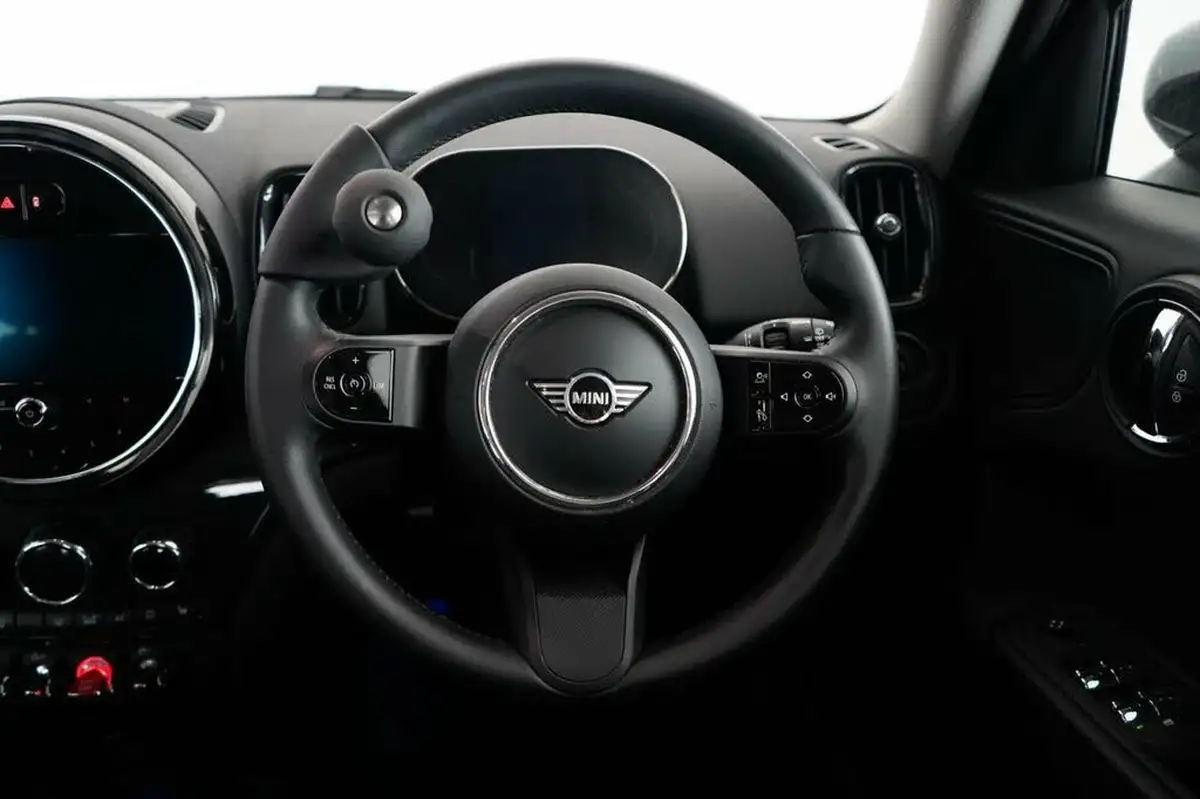 2022-mini-countryman-15-cooper-classic-auto-big-38