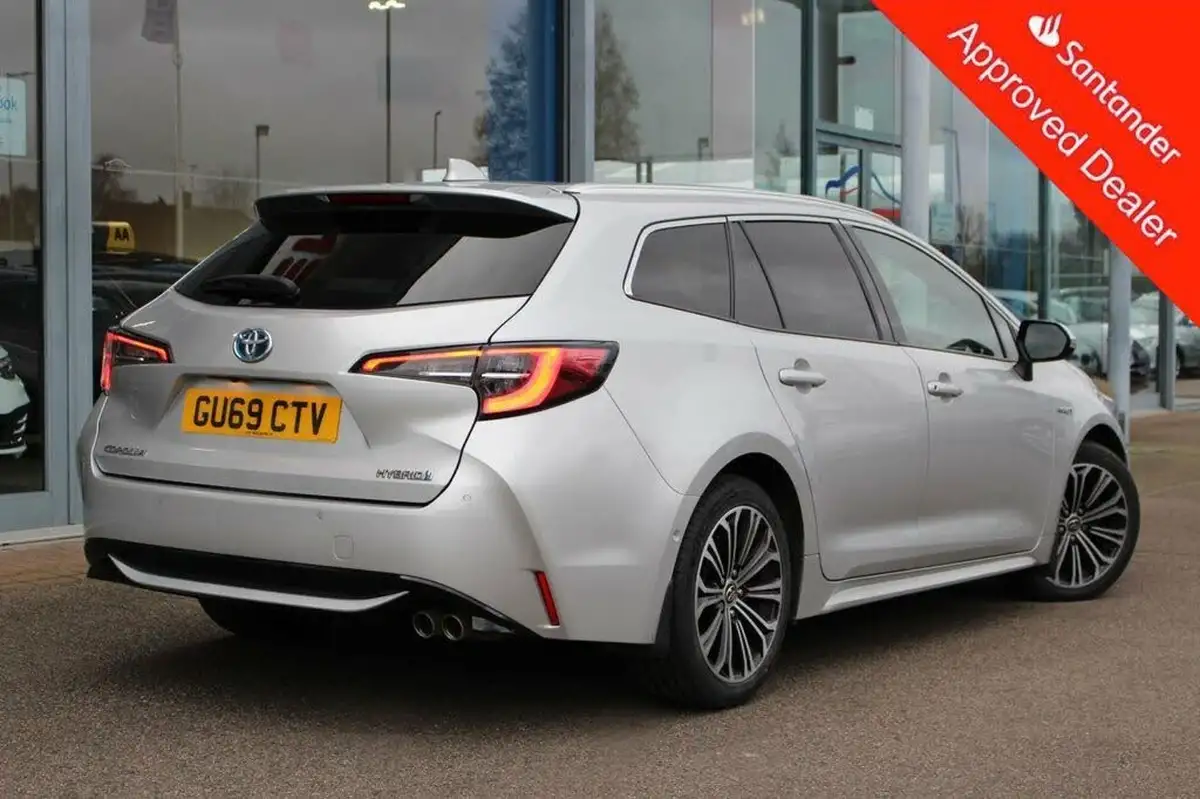 2019-toyota-corolla-20-vvt-i-excel-spare-wheel-touring-sports-big-2