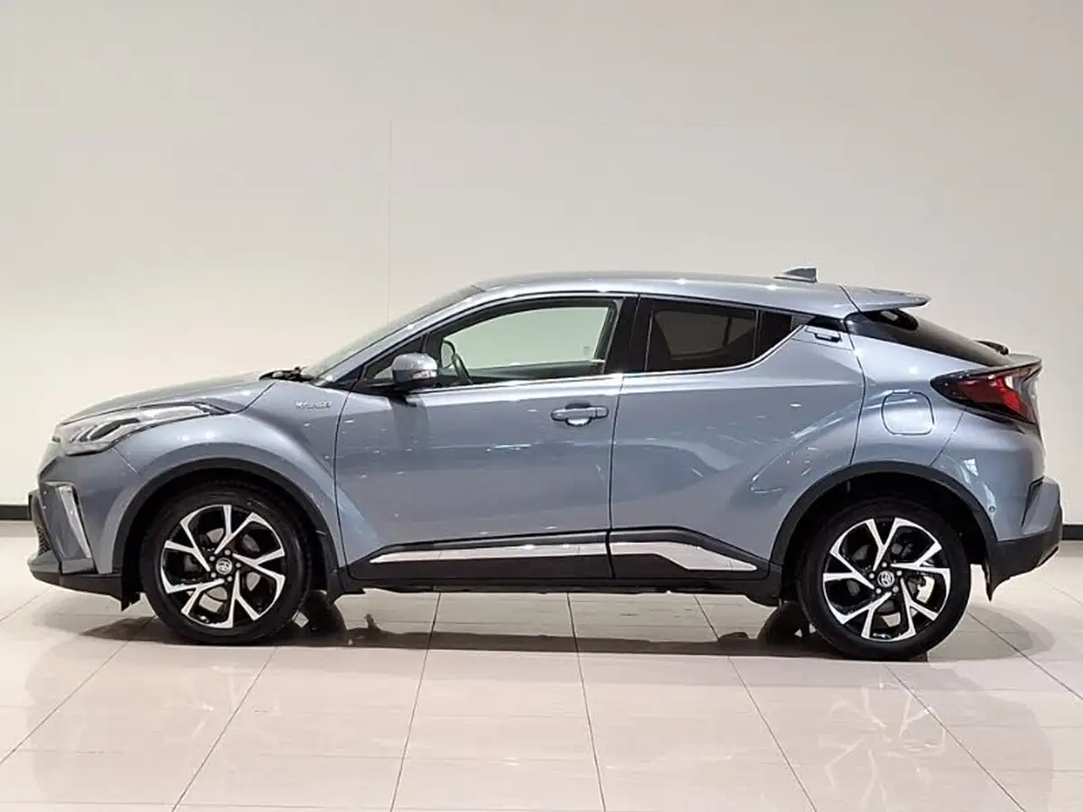 2020-toyota-c-hr-18-vvt-i-design-big-3