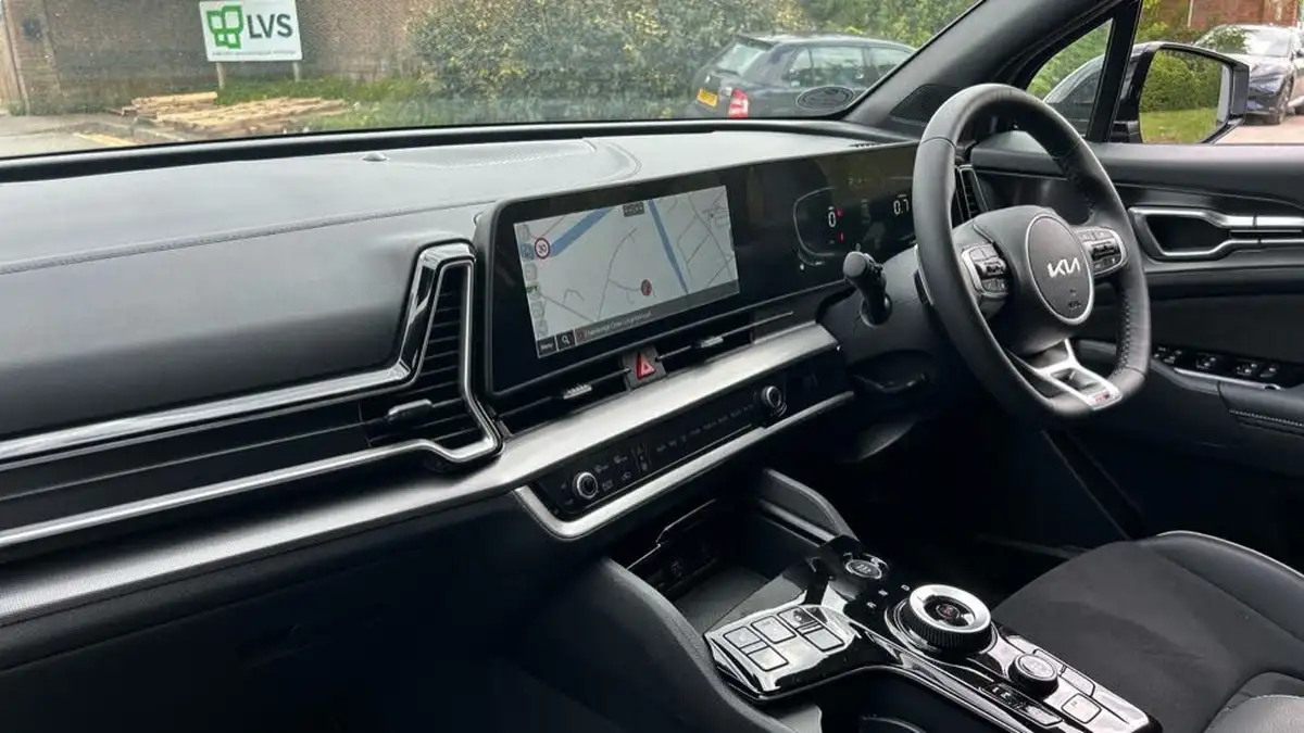 2025-kia-sportage-16-t-gdi-gt-line-157bhp-48v-dct-big-2