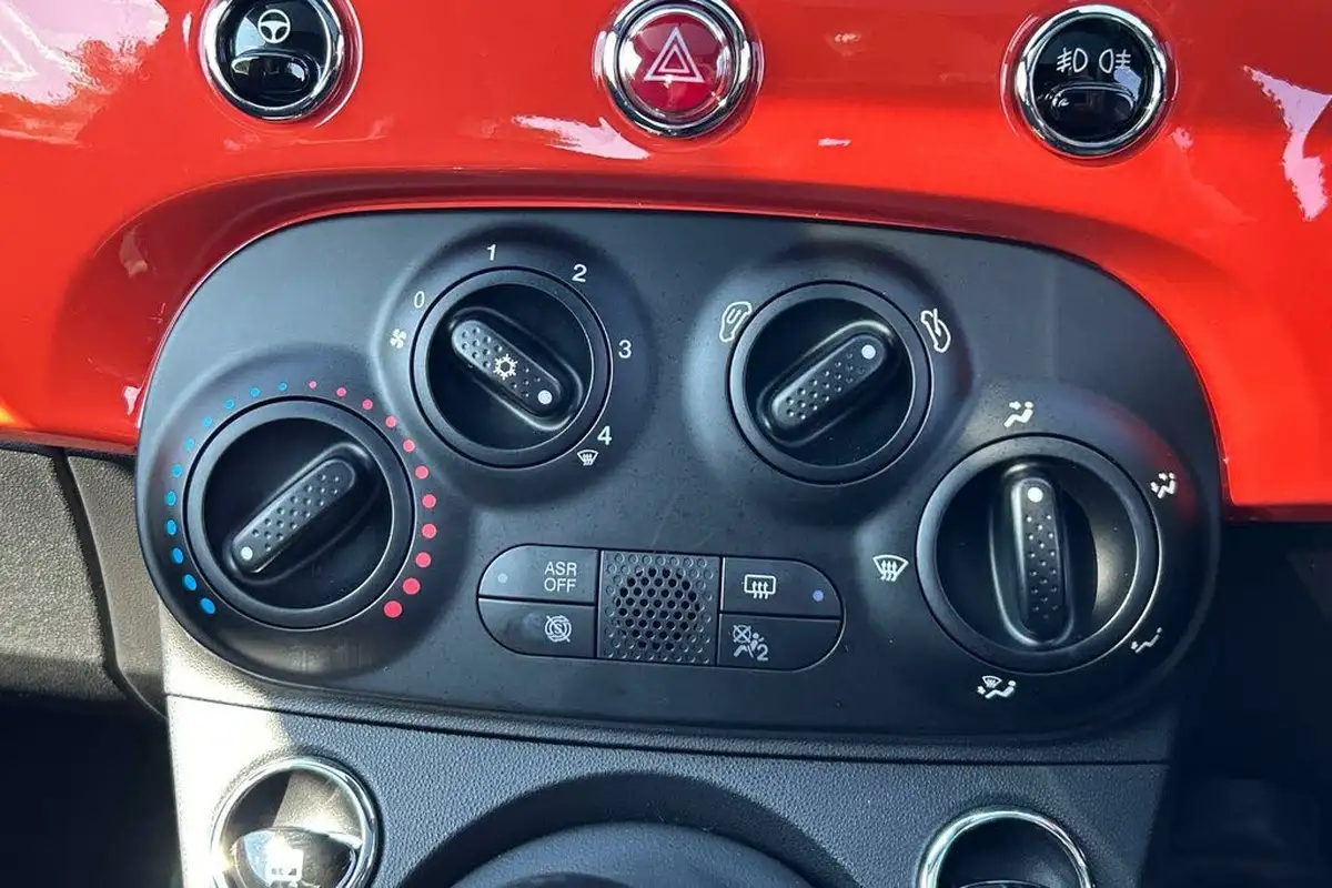 2023-fiat-500-10-big-24