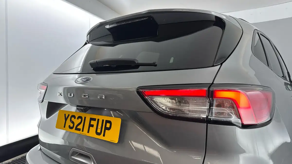 2021-ford-kuga-15-st-line-edition-big-29
