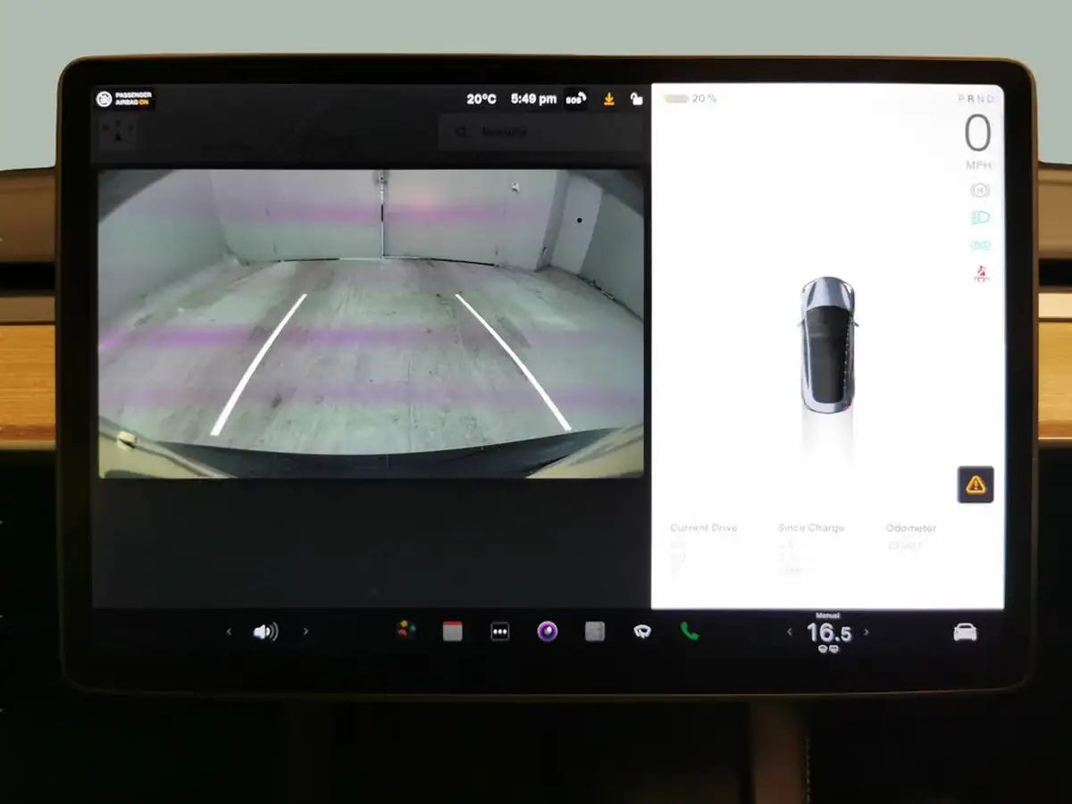2020-tesla-model-3-e-long-range-big-7