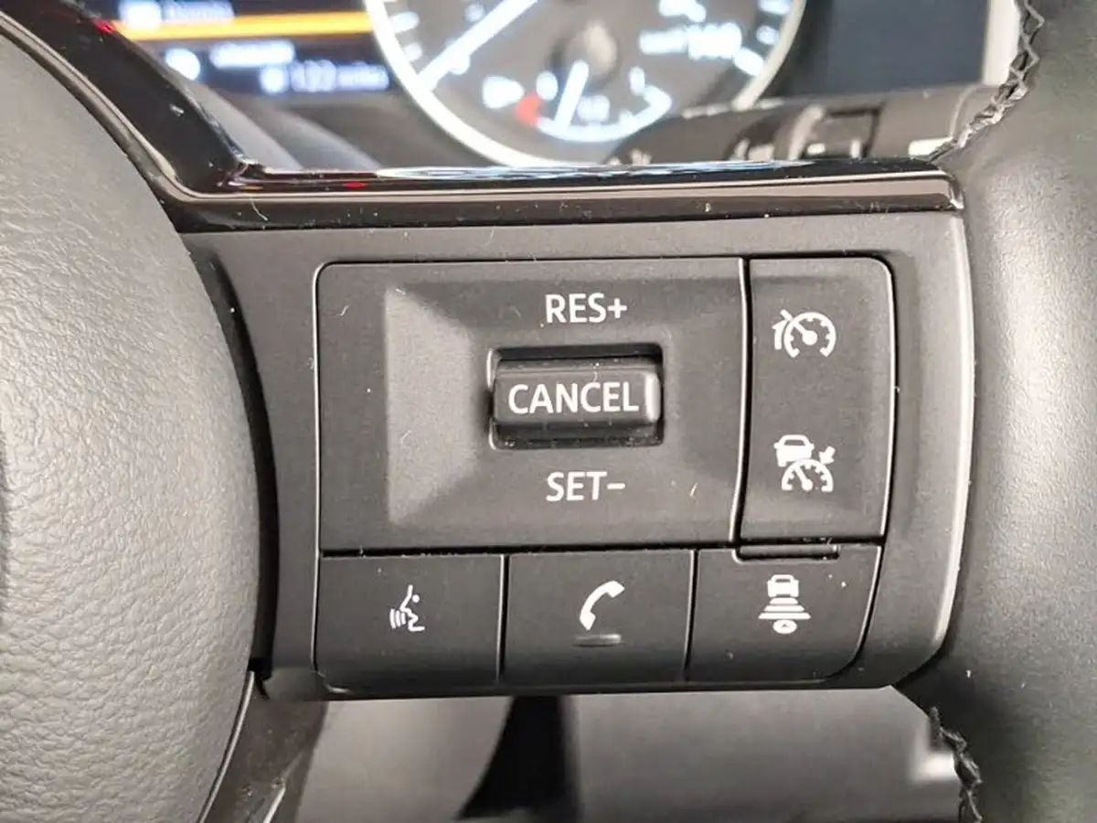 2022-nissan-qashqai-15-acenta-premium-big-15