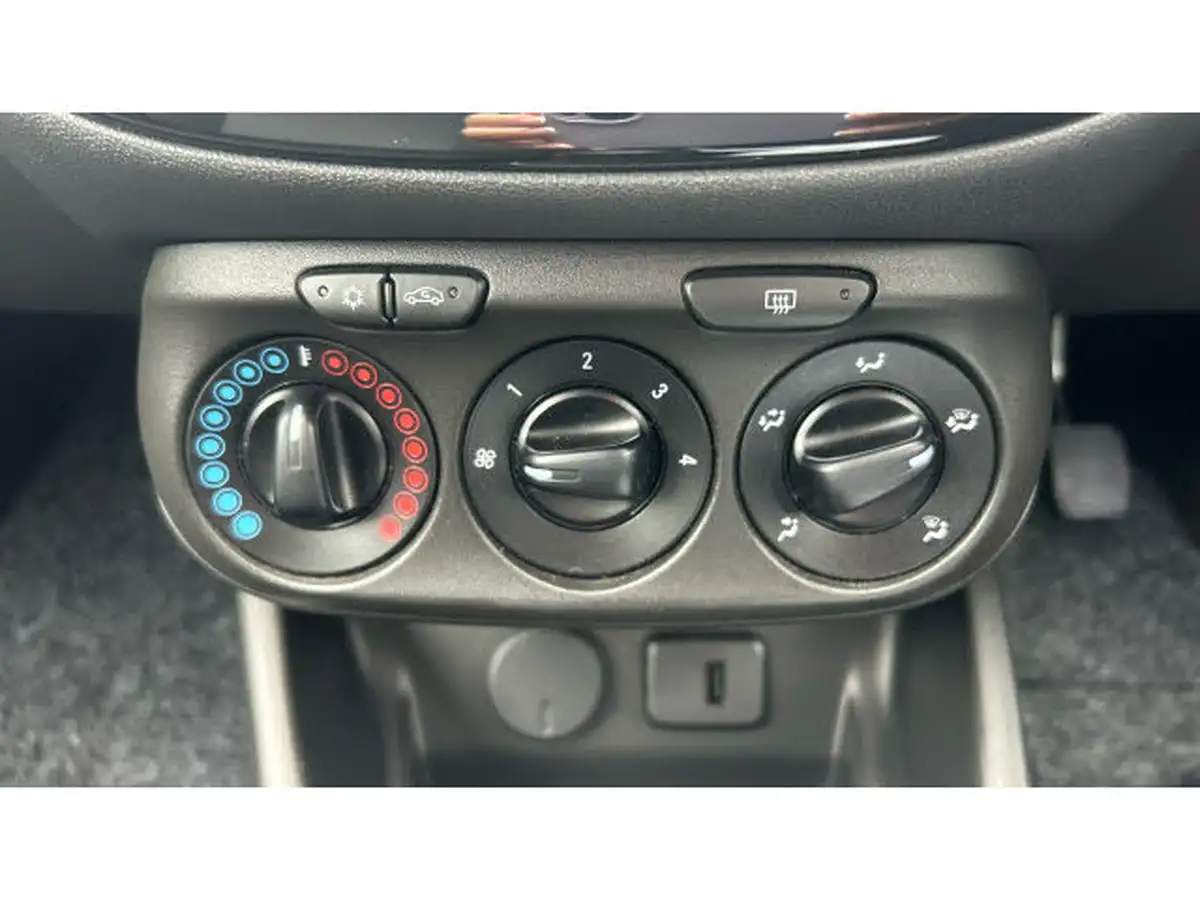 2017-vauxhall-corsa-14i-energy-90ps-ecoflex-ac-5d-big-31