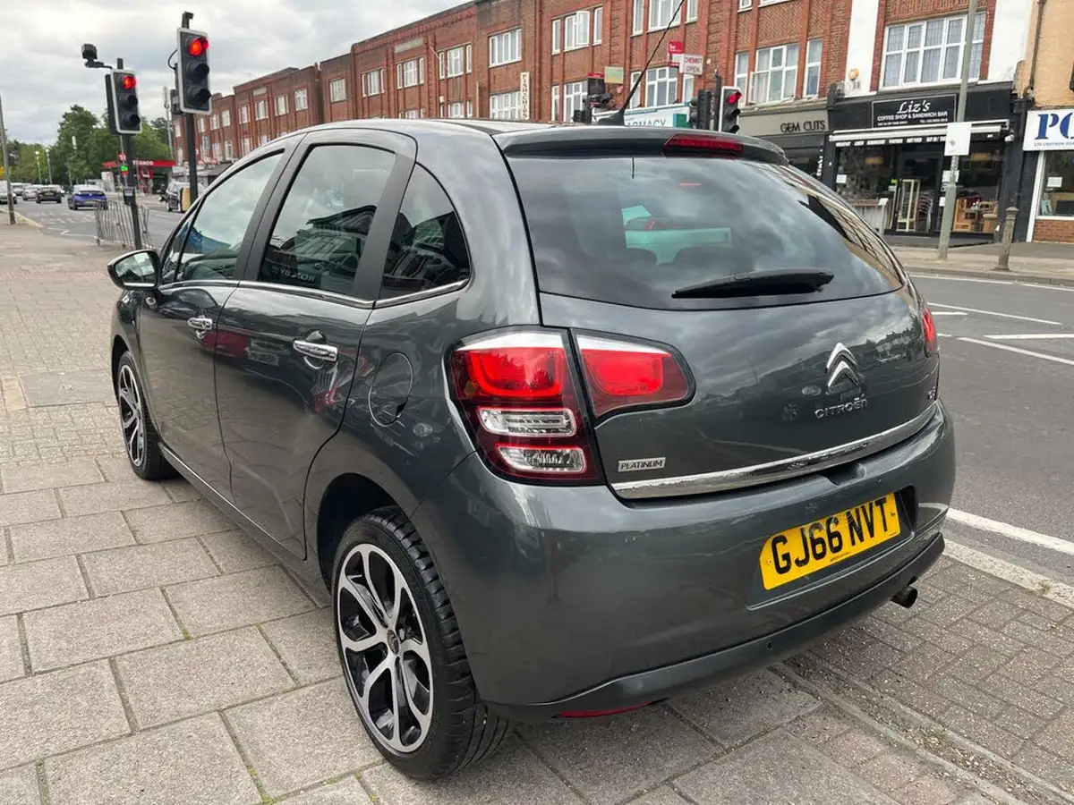 2016-citroen-c3-12-puretech-platinum-big-6