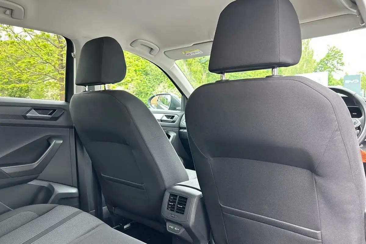 2022-volkswagen-t-roc-15-tsi-life-dsg-big-9